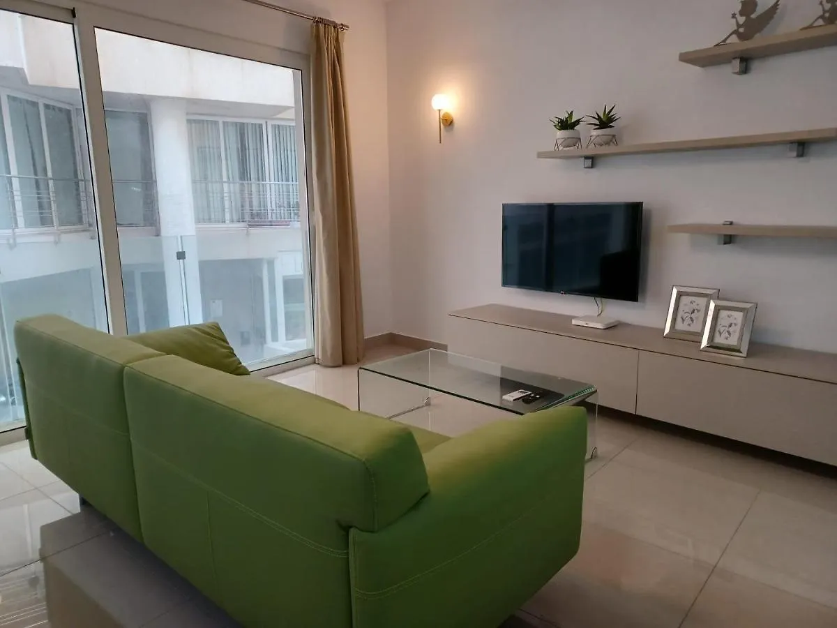 Sliema Apartment Close To Beach