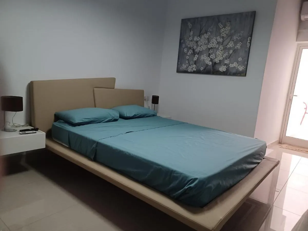 Sliema Apartment Close To Beach Malta