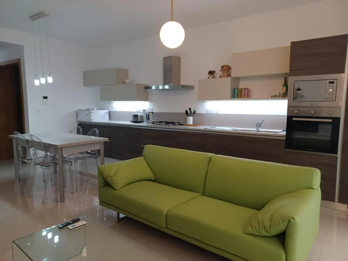 Sliema Apartment Close To Beach Malta
